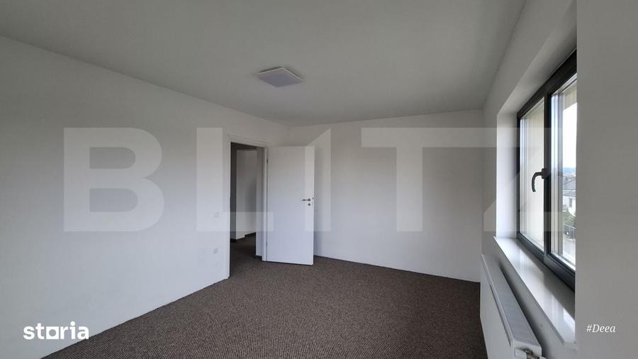 Casă cu 4 camere cu Teren 330 Mp în Central