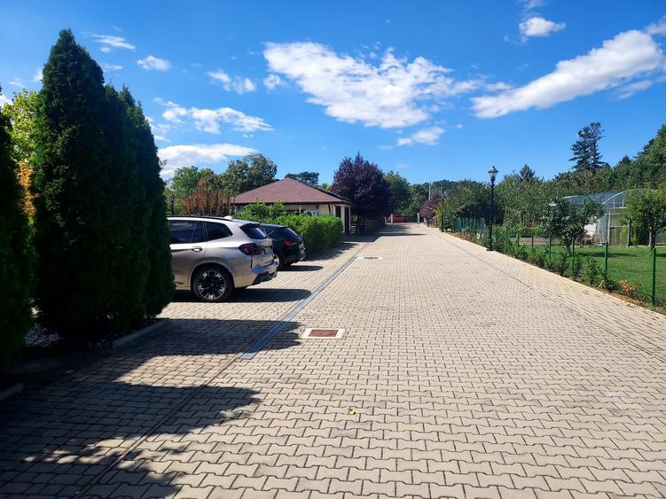 Casă individuală cu 7 camere cu Canalizare în Snagov