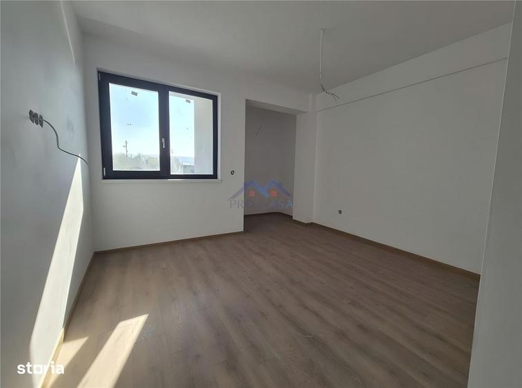 Apartament cu 3 camere în Cetate