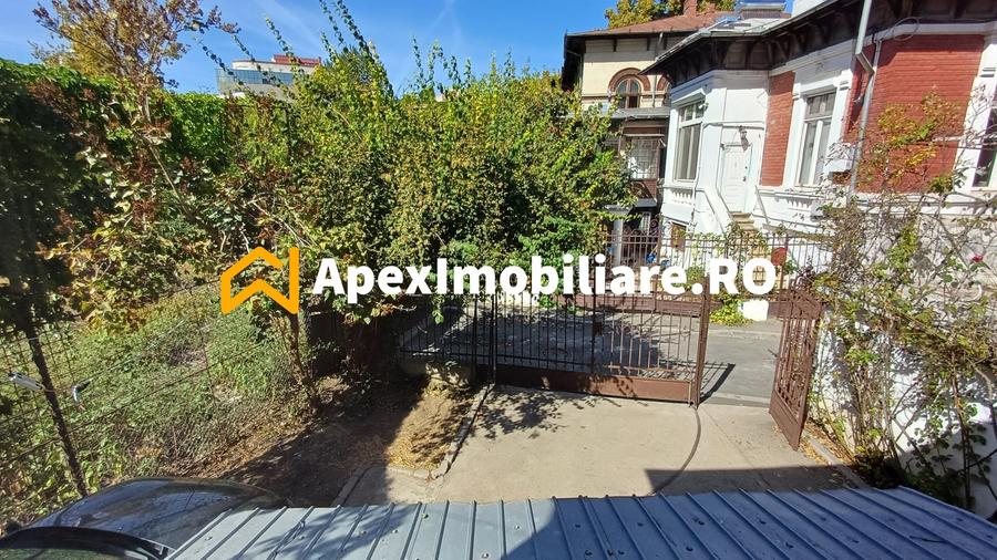 Apartament cu 5 camere decomandat, mobilat în Unirii