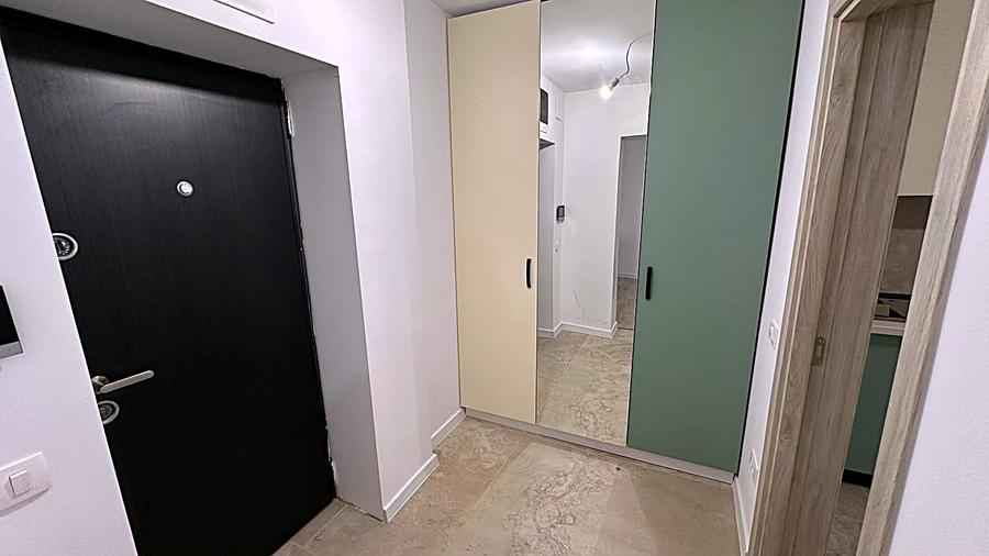 Apartament cu 3 camere în Tineretului