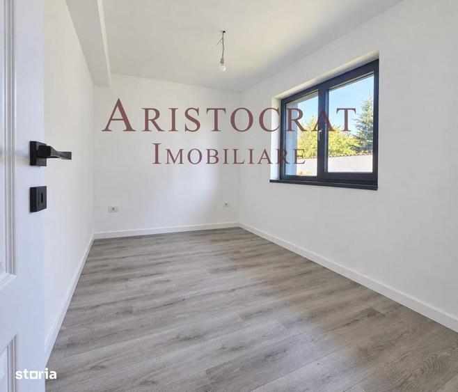 Casă cu 4 camere în Balotești