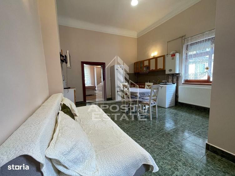 Apartament cu 2 camere semidecomandat în Ultracentral