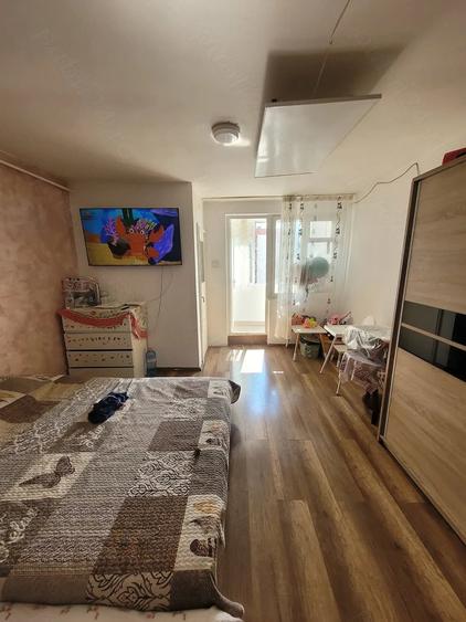Garsonieră decomandată în Astra