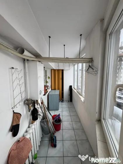 Apartament cu 3 camere decomandat în Republicii