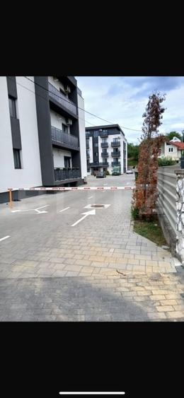 Apartament cu 2 camere decomandat, mobilat în Est