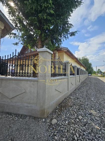 Spațiu comercial, de 900 mp, în Borzești