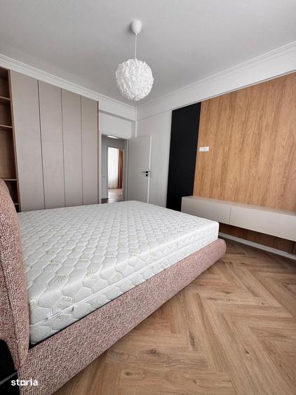 Casă cu 4 camere în Pasărea
