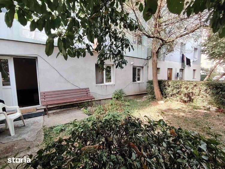 Apartament cu 2 camere semidecomandat în Micro 6