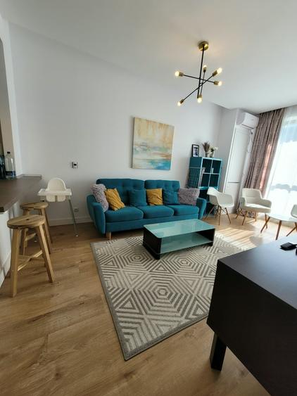 Apartament cu 2 camere semidecomandat în Central
