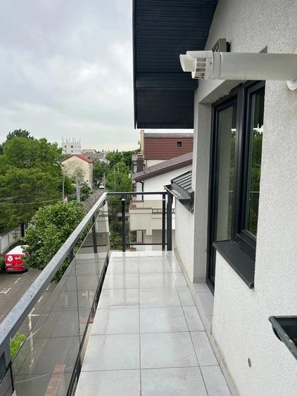 Apartament cu 2 camere decomandat în Jiului