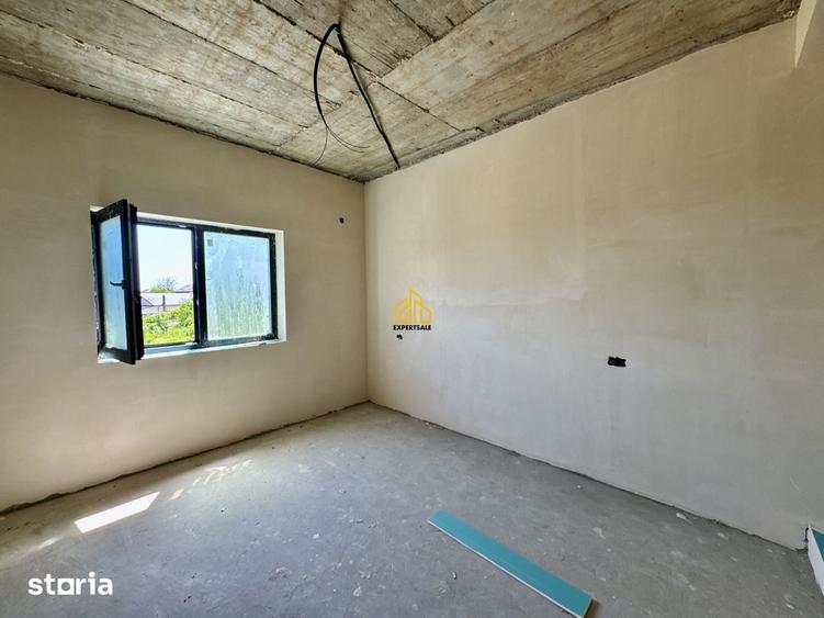 Casă cu 4 camere cu Teren 400 Mp în Clinceni