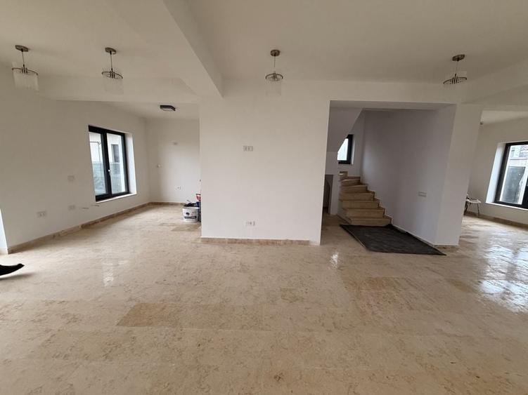 Vand casa Agigea zona Lac agigea/ str Alexandru Odobescu nr 29 - 2