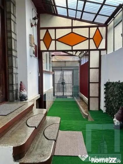 Casa singur in curte - zona Schei - 18