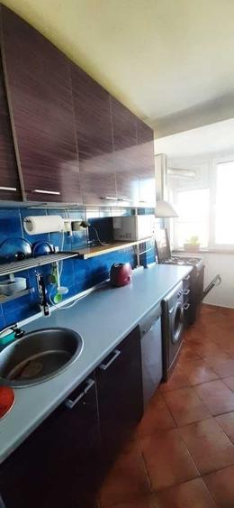 Apartament cu 3 camere în Eroii Revoluției