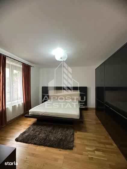 Casă cu 4 camere cu Teren 240 Mp în Lipovei