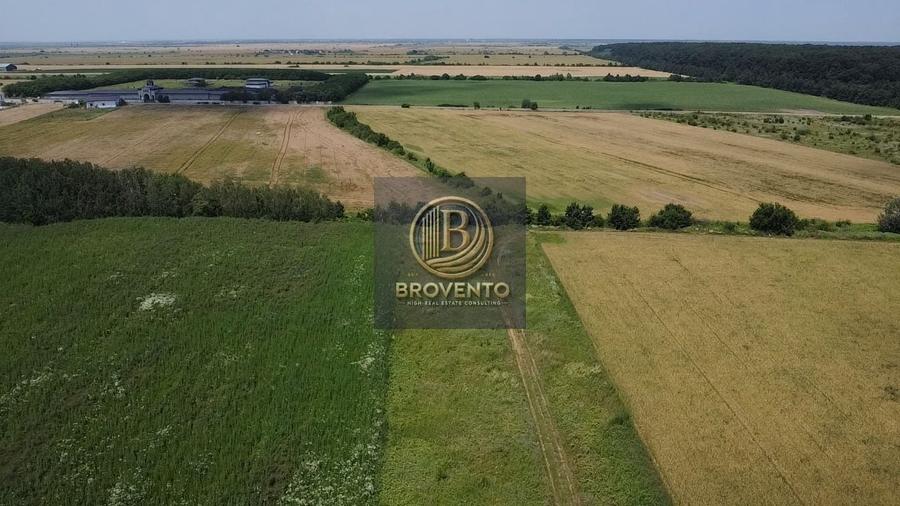 Teren Construcții intravilan de 506 mp, în Ostratu