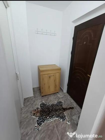 Garsoniera confort 1 Etaj 2 - Zona Zamca - 2