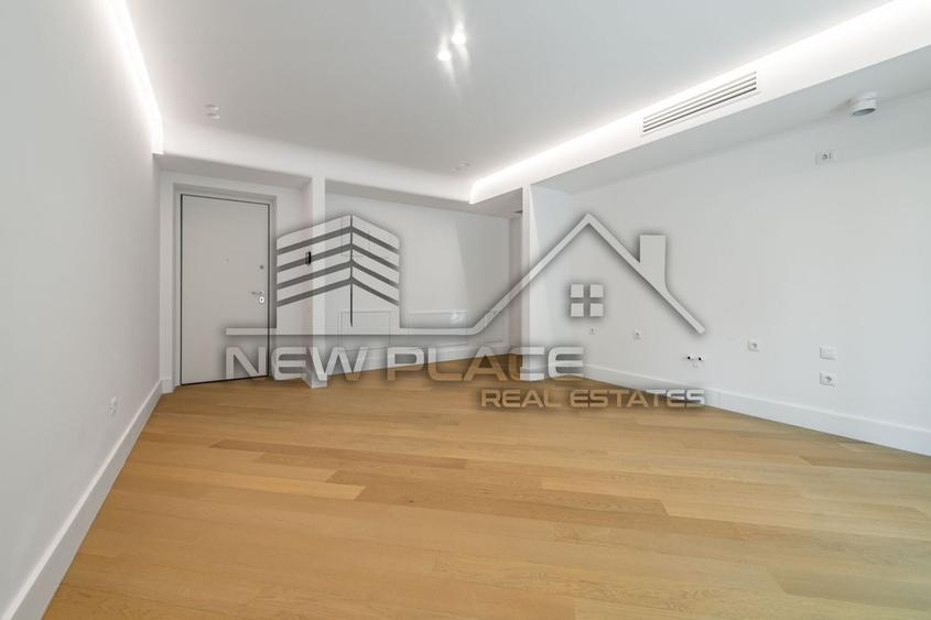 Apartament cu 3 camere decomandat în Pipera
