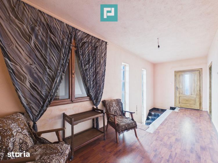 Casă cu 4 camere cu Teren 1368 Mp în Central