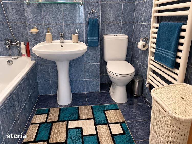 Apartament cu 3 camere semidecomandat în Micălaca