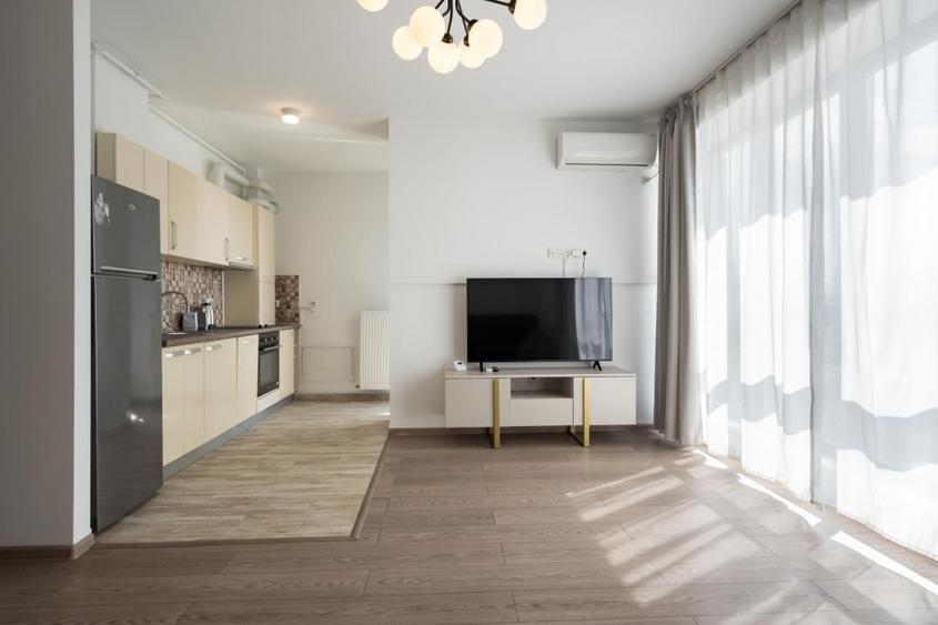 Apartament cu 3 camere decomandat, mobilat în Pipera