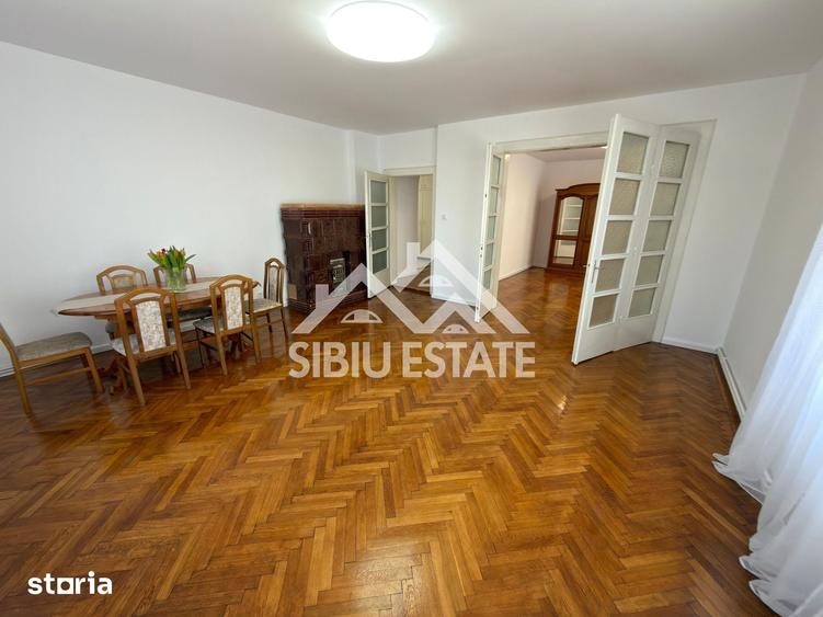 Casă cu Teren 550 Mp în Central