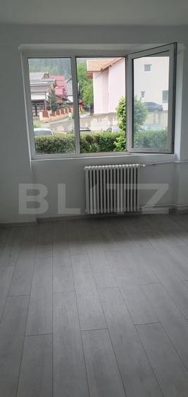 Apartament cu 3 camere semidecomandat în Vatra Dornei
