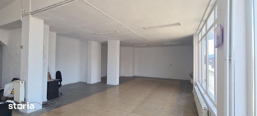 Spațiu comercial, de 285 mp, în Central