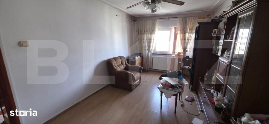Apartament cu 3 camere decomandat în Mihai Bravu