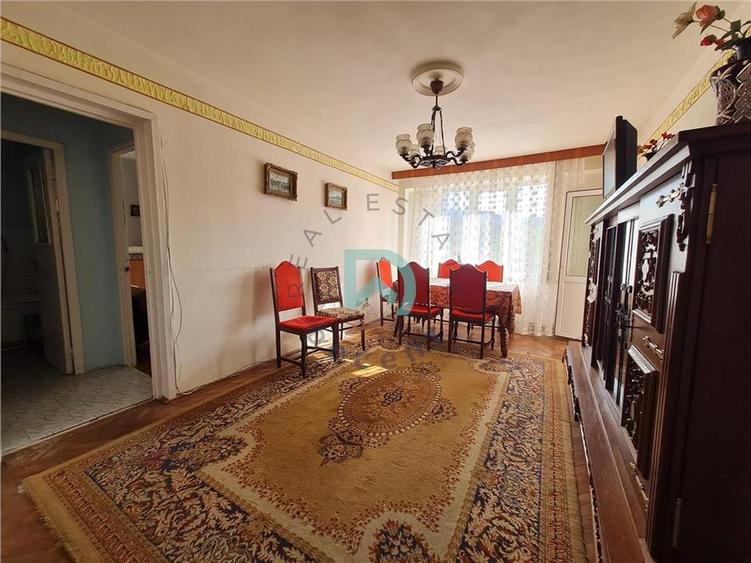 Apartament cu 3 camere circular în Astra