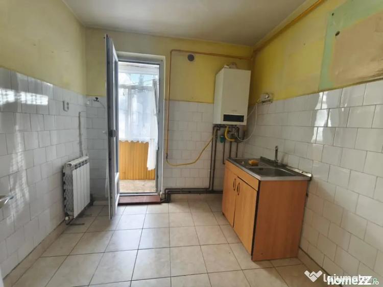 Apartament 3 camere, 61mp, zona Hurmuzachi, Radauti - 1