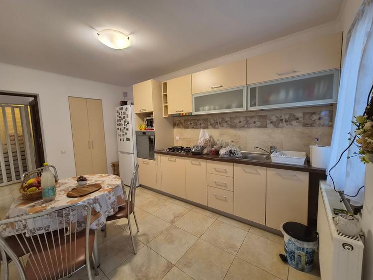 Casă individuală cu 4 camere cu Teren 504 Mp în Domnești