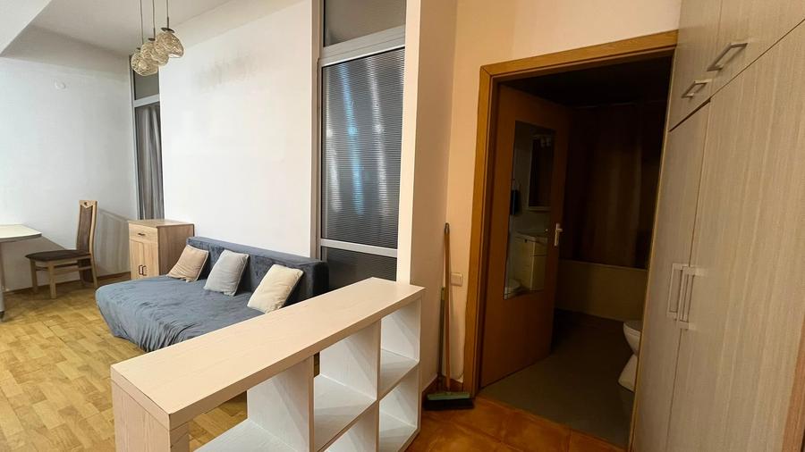 Apartament cu 2 camere semidecomandat în Andrei Mureșanu
