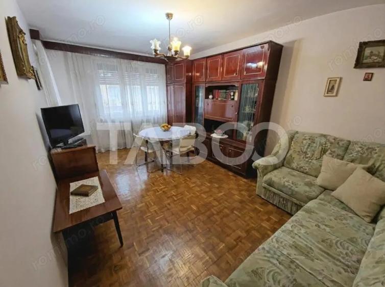 Apartament de vanzare 3 camere decomandate 2 balcoane in Strand Sibiu - 3
