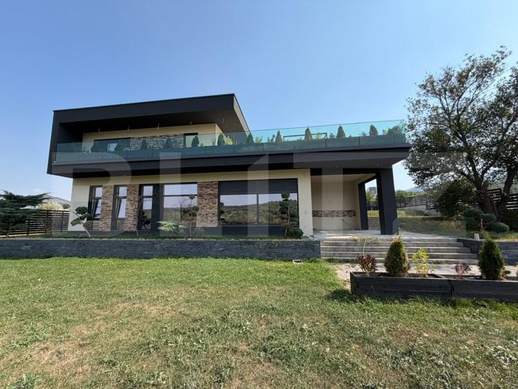 Casă individuală cu 5 camere cu Canalizare în Cisnădie