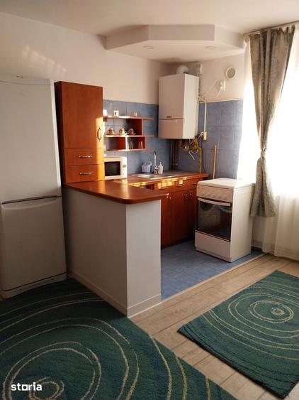 Casă cu 2 camere cu Teren 317 Mp în Schei