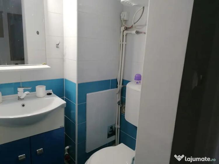 Garsonieră decomandată în Central