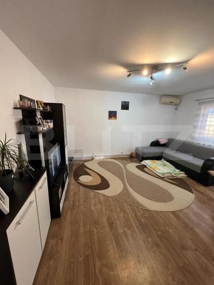 Apartament cu 3 Camere , 77 mp. Micro 16 - 2