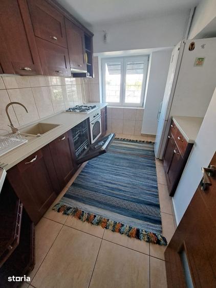 Apartament cu 3 camere în Decebal