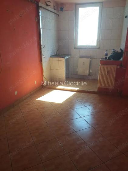 persoana fizica vind apartament modificat 2 din 3 camere.115000 euro zona Doamna Ghica setor 2.