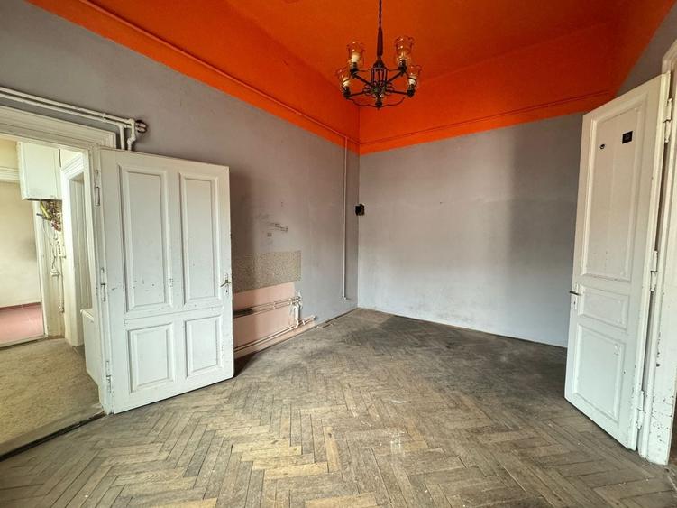 Apartament cu 2 camere semidecomandat în Central — fotografia 3