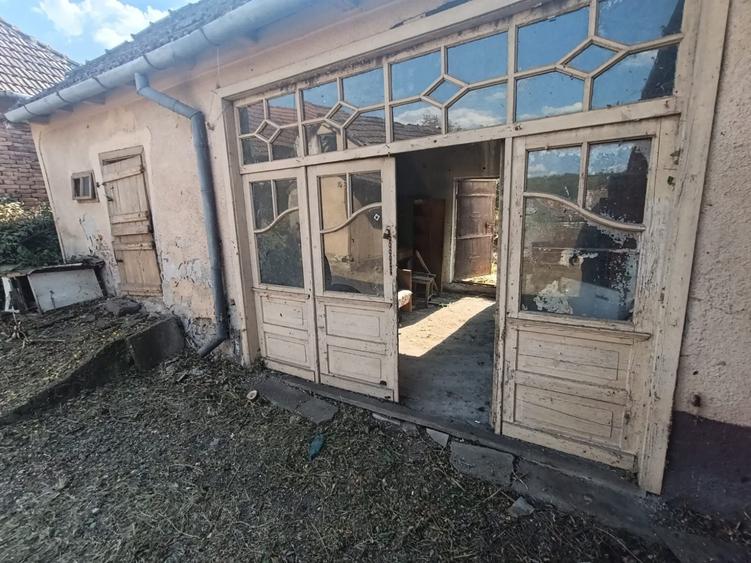 Casă cu 4 camere în Central