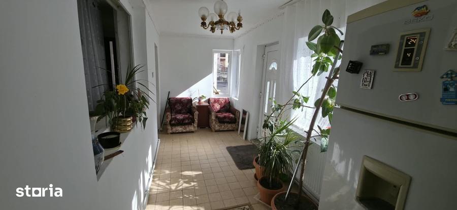 Casă cu 5 camere cu Teren 1219 Mp în Baciu