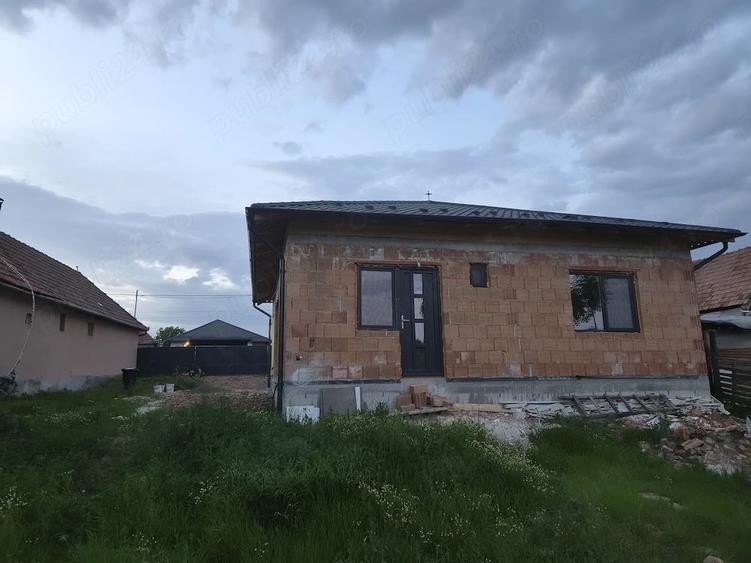 Casă cu Teren 23 Mp în Dedrad