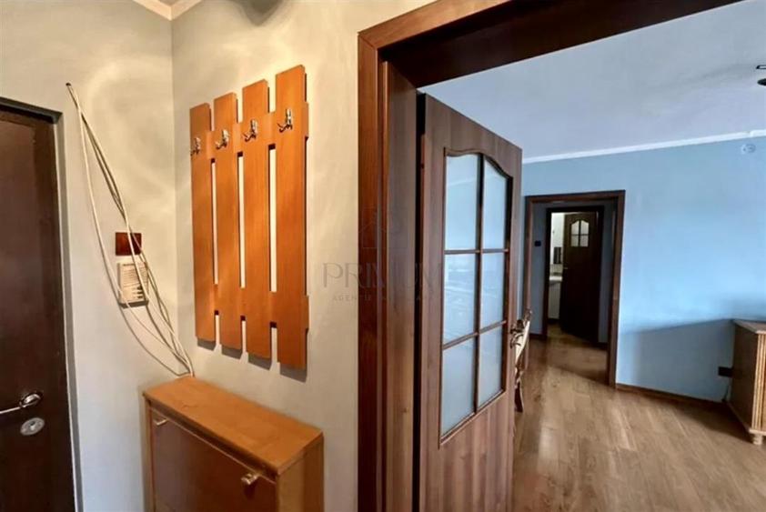 Apartament cu 2 camere semidecomandat, mobilat în Torontalului