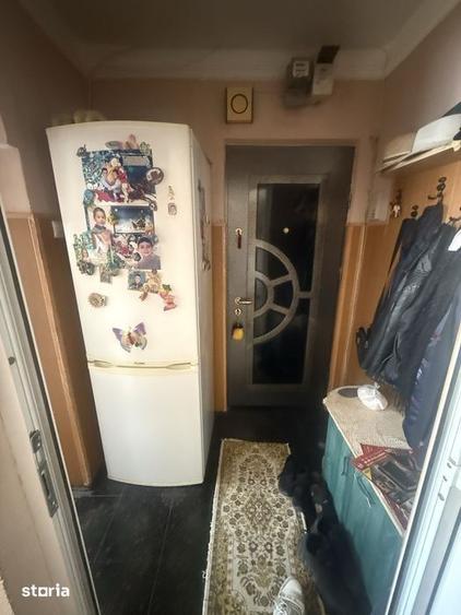 Apartament 2 camere , etaj 1, centrala proprie. Zona Florilor - 2