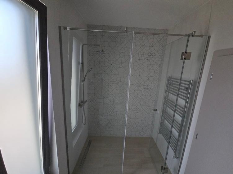 Duplex cu 3 camere cu Canalizare în Ghiroda