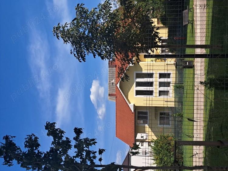 Casă cu 6 camere cu Teren 440 Mp în Ștefan cel Mare