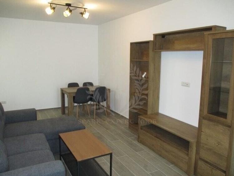 Apartament cu 2 camere decomandat, mobilat în Albert